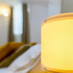 Cozy & Central With Private Entrance By Ndp Rent